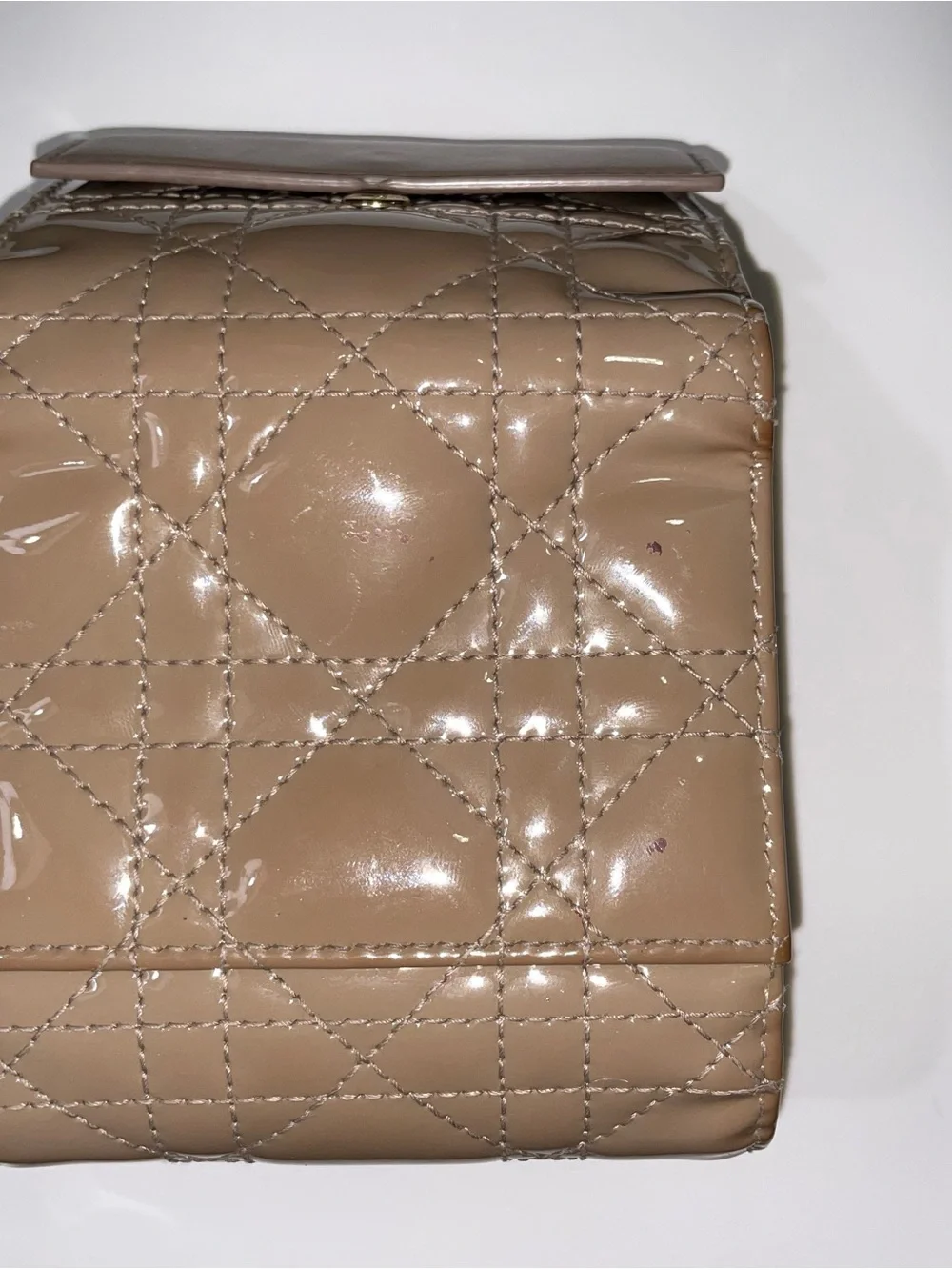 Authentic Christian Dior Patent Cannage Lady Dior Lotus Wallet Warm Taupe